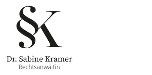 Logo mit §K und darunter dem Text Dr. Sabine Kramer, Fachanwältin für Erbrecht, auf weißem Hintergrund. - Bestattungsunternehmen in Winsen, Harburg und in der Elbmarsch.